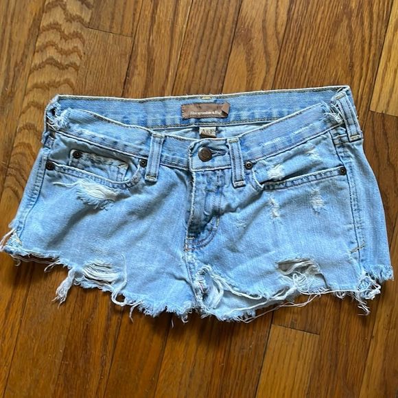 Abercrombie & Fitch Vintage ripped shorts ♥️ - Picture 1 of 7